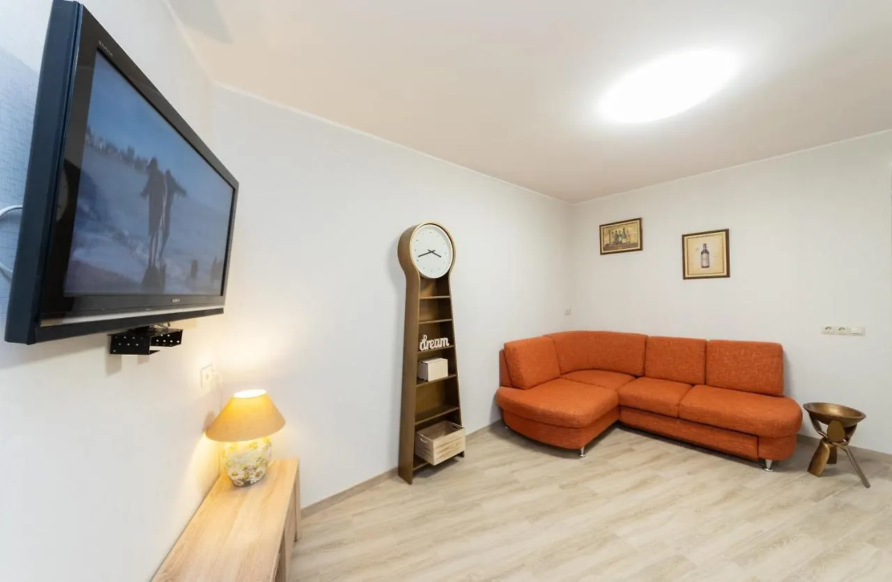 Апартаменты На Центральной Улице Kijev Apartman